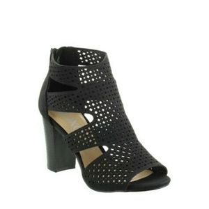 XOXO BLACK BEAMER ANKLE BOOTIE SANDAL SZ. 8